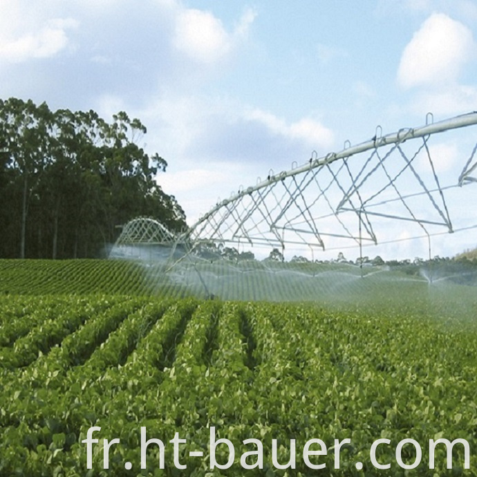 Large Farm Center Pivot Irrigation System2
